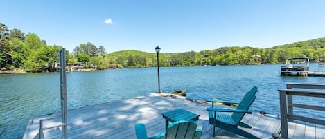 Relaxing, quiet dock
