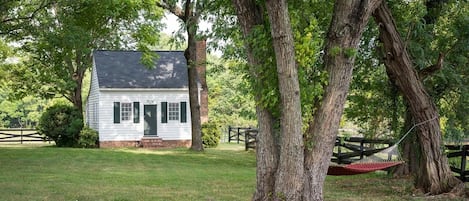 Welcome to your country living bungalow! Sit back and relax!