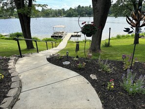 Steps to lake and pontoon