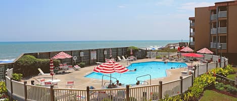 Your Balcony View - Pool