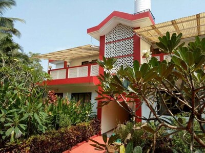 6 BHK Villa with 2 Pool Close to beaches & Clubs