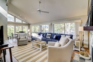 10 Wren Drive - Living Room with Sleeper Sofa