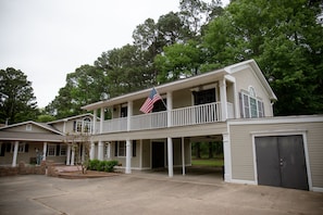 Front view of the guest suite located over the carport