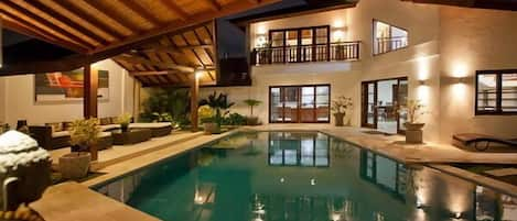 Heart Seminyak 3 Bedroom Pool Villa