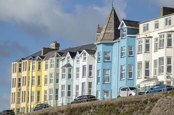 THE TOWERS - CASTELL, family friendly in Criccieth