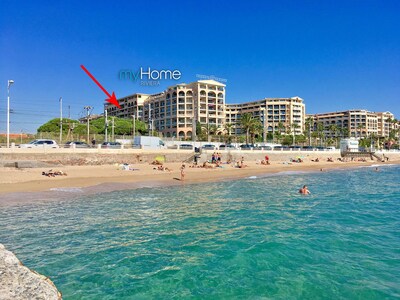 CANNES vacation rentals, sea view, 3 swimming pools, parking, beach at 50 meters