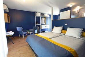 Chambre moderne et confortable