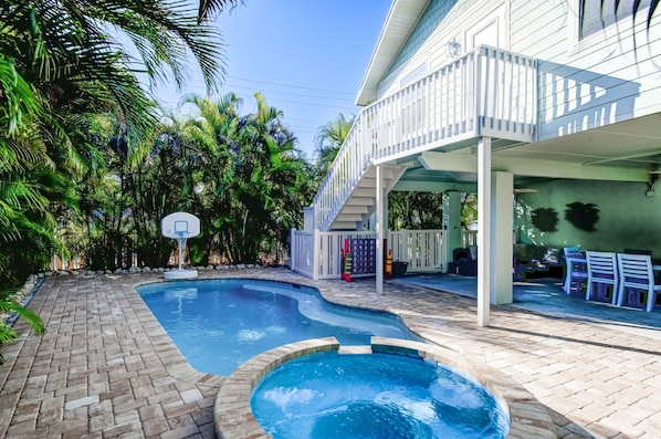 Private Pool and Spa