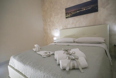 Luxury View Apartment nur wenige Kilometer von Sorrent, Gragnano, Pompei, Neapel entfernt.