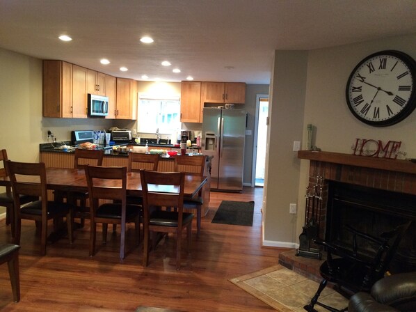 Kitchen and Dinning area