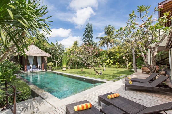 Seminyak Peaceful 3 bedroom Villa