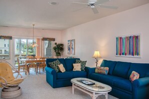 CL415: The Bates Motel | Living Area