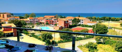 Vue extérieure - balcon principal