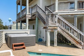 BCH10: The Pour House | Private Pool Area w Hot Tub