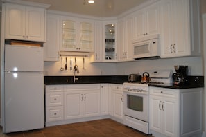 Fully Equipped Kitchen with Everything Needed to Prepare your Favorite Dishes.