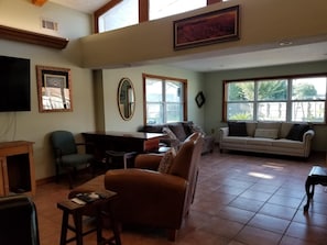 large family room
