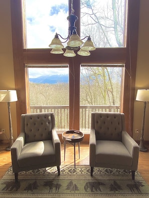 Sitting area in family room