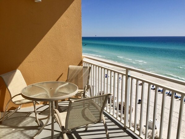 Enjoy the beautiful ocean view on the balcony while eating lunch!