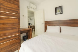 V) 2 Room Suite In George Town_Nice View