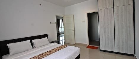 XI) New 2 Rooms Suite In George Town