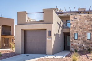 Front View - Welcome to our home, Red Rock Roof Top.  Our 1932 square foot luxury villa includes 4 bedrooms, 4.5 bathrooms and has a maximum occupancy of 13 people.