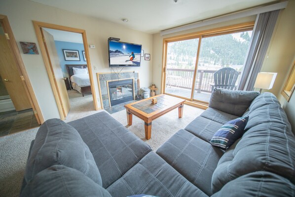 Updated vacation condo at Cinnamon Ridge!