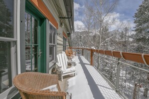 Enjoy the fresh mountain air on the private balcony