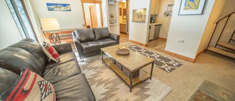 Updated Keystone vacation condo at Flying Dutchman!