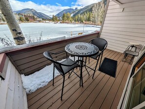 Private balcony with views of Keystone Lake #winter