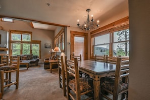 Dining table perfect for a family dinner