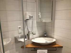 Apartment 4, 16qm, 1 Schlafzimmer für 1 Person-Apartment 4 Bad,