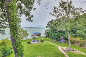 Spacious Property | Lounging Areas | Outdoor Gaming