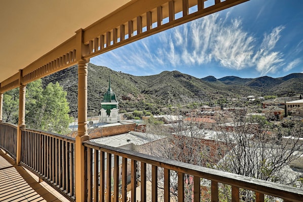 Downtown Bisbee Home w/ Unique Mountain Views