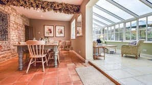 Dining Room, Barebones Farm, Bolthole Retreats