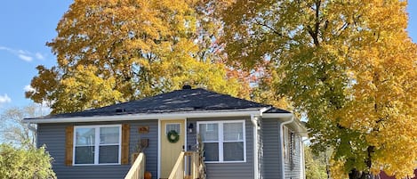 Beautiful home in downtown Warsaw!!