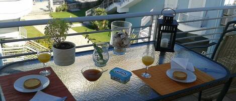 Breakfast at the veranda