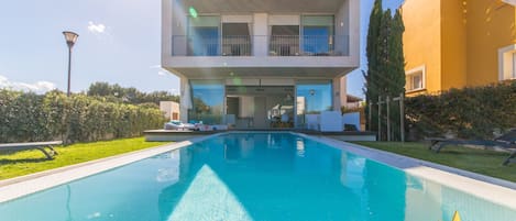 Villa avec piscine pour 10 personnes, Alcudia, Mallorca.