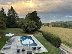 Swimming pool overlooking the meadow. With an alarm, pool towels provided