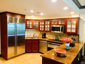 Large Kitchen