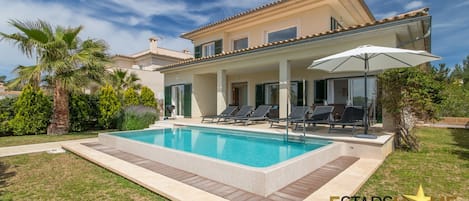 Villa avec piscine pour 8 personnes à Alcudia, Mallorca