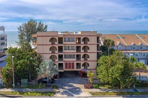 Front of this beachfront complex on Indian Shores Beach - Front of this beachfront complex on Indian Shores Beach