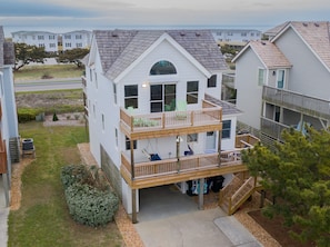 Life on a Sandbar! Lots of fun deck spaces with Ocean views from top rear deck