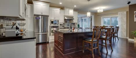 New appliances and an open floor plan make this kitchen great for entertaining.