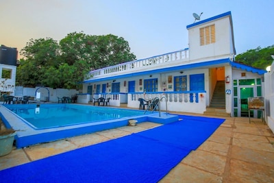 6 BHK Private pool Portuguese villa 500m Candolim