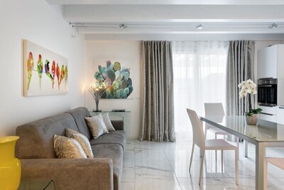 White Villa Luxury- CIELO Boutique Apartment 70 m² - 2do piso
