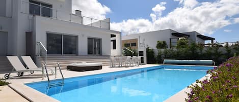 Holiday Home Swimming Pool