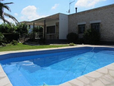 Alcanar Playa: chalet - 7 rooms - 8 persons