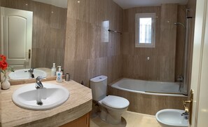 Main bathroom