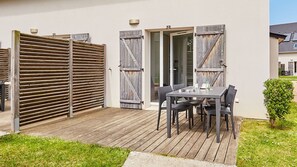 Open the door and step out onto your private terrace!