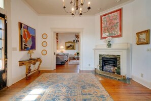 In foyer, looking to front sitting room